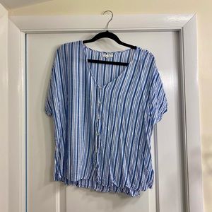 Short sleeve button up top with blue stripes